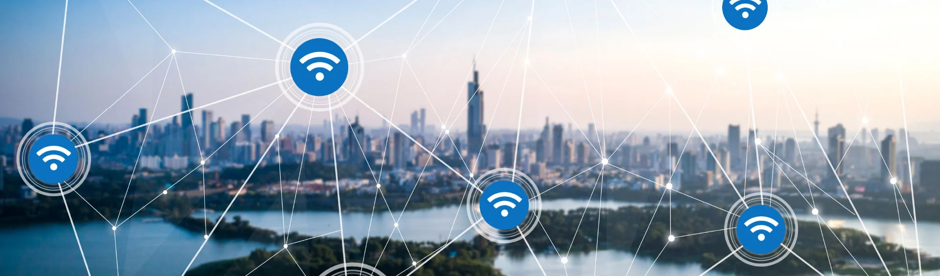 Wireless sensor systems for permanently monitoring the condition of networks